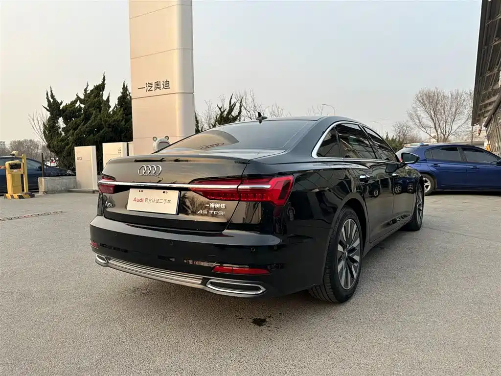 AUDI A6L 2019