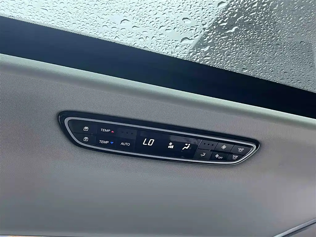 TRUMPCHI M8 2021