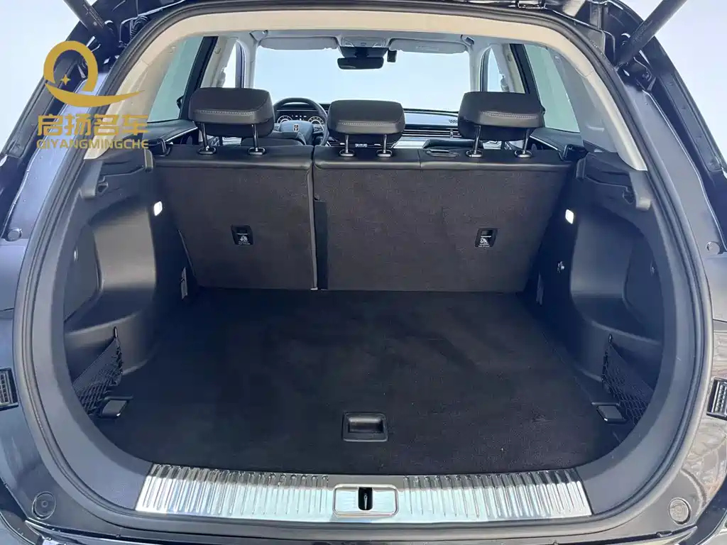 HONGQI HS5 2022