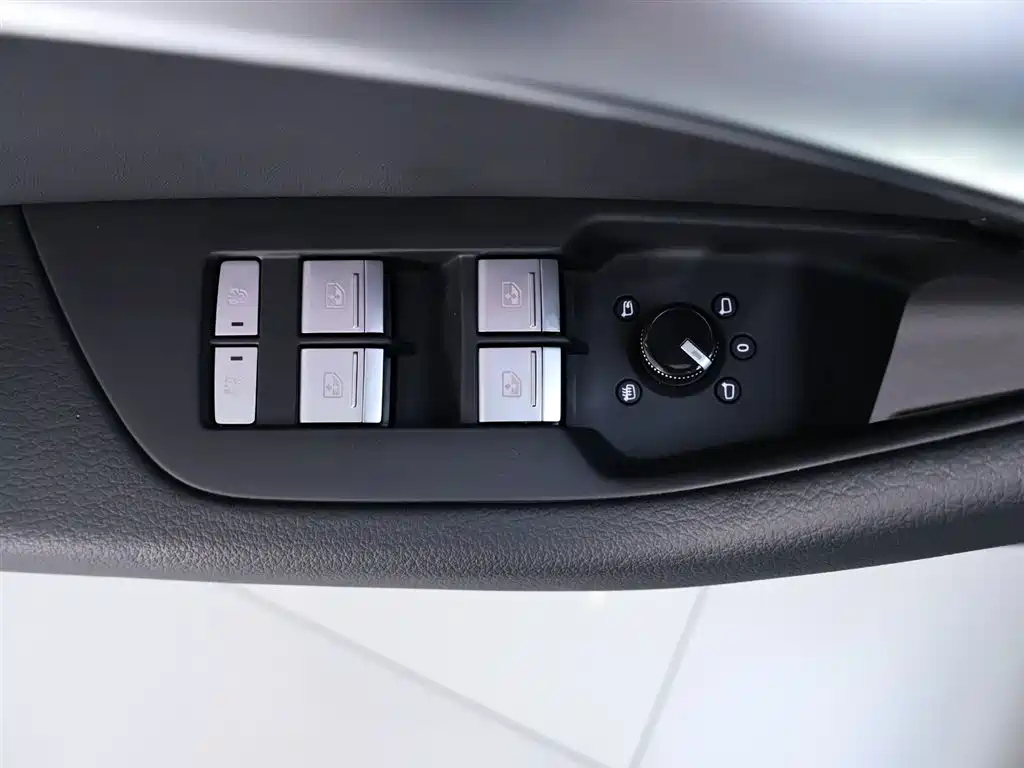 AUDI A6L 2023