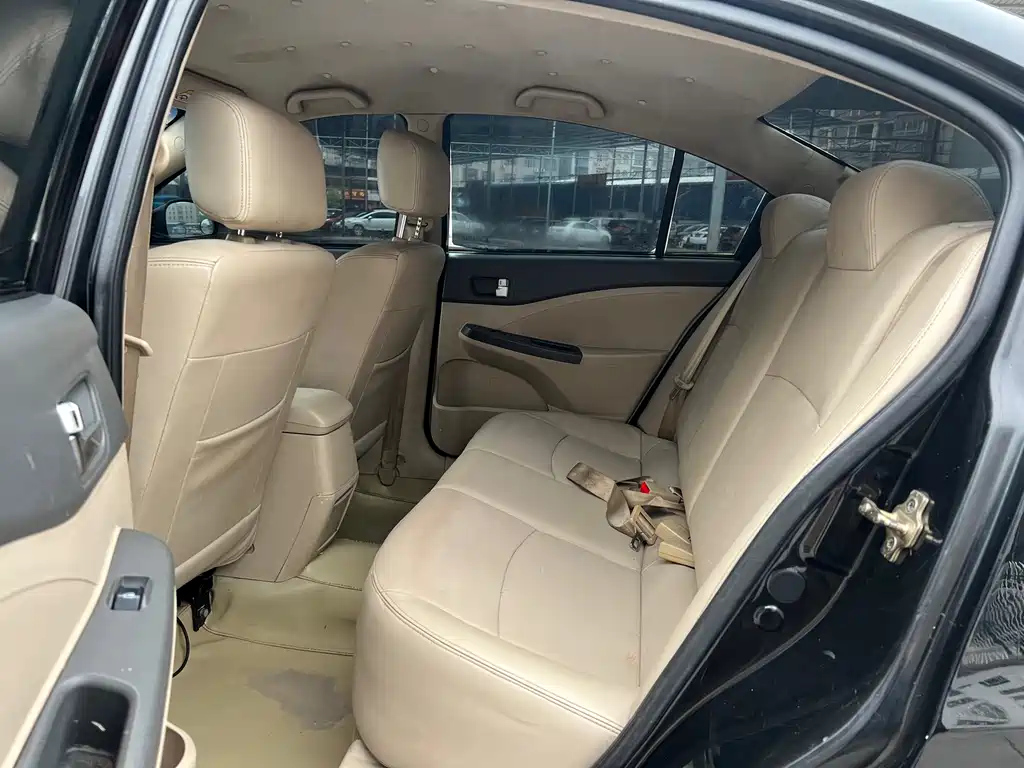 CHERY E5 2011