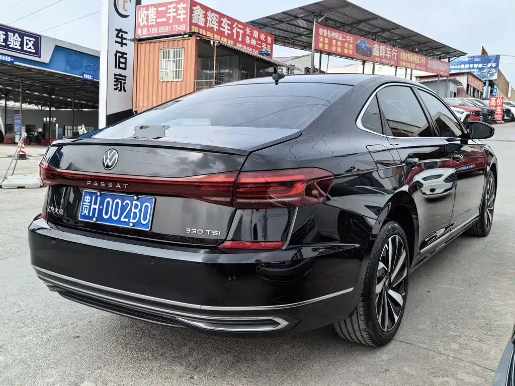 VOLKSWAGEN PASSAT 2022