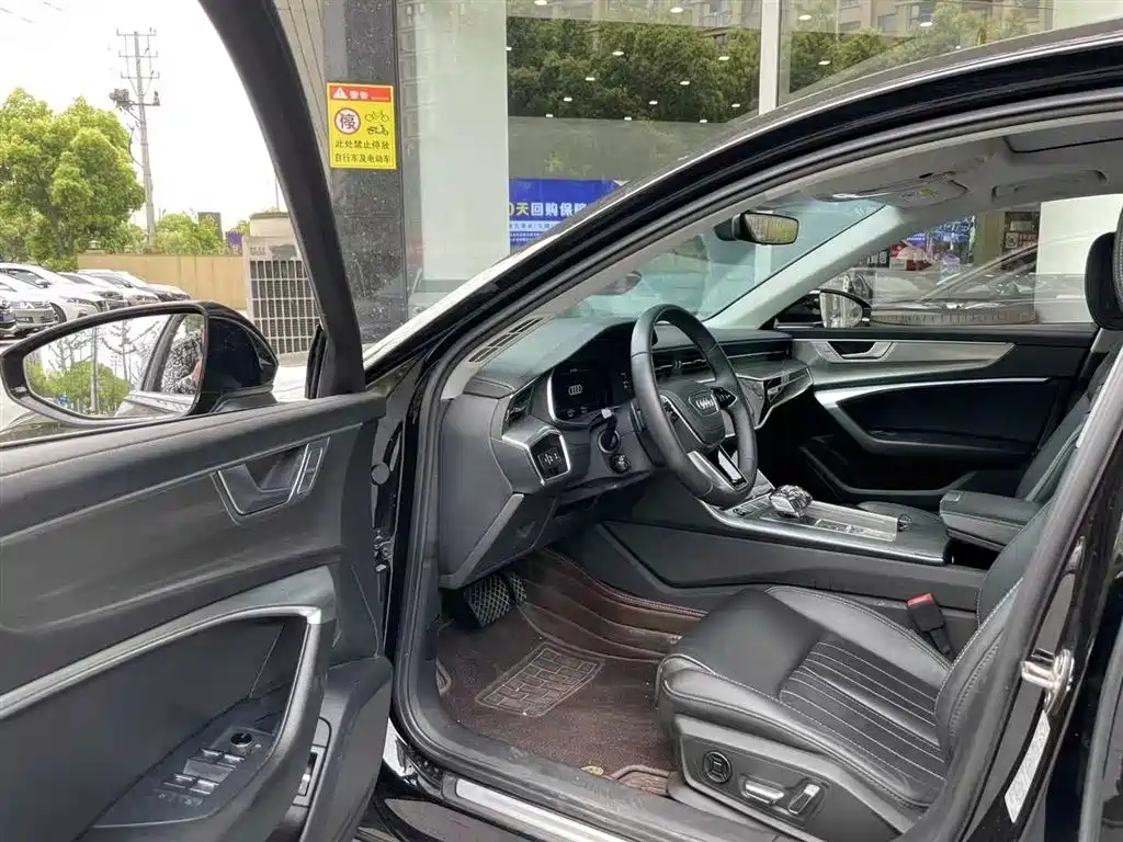 AUDI A6L 2023