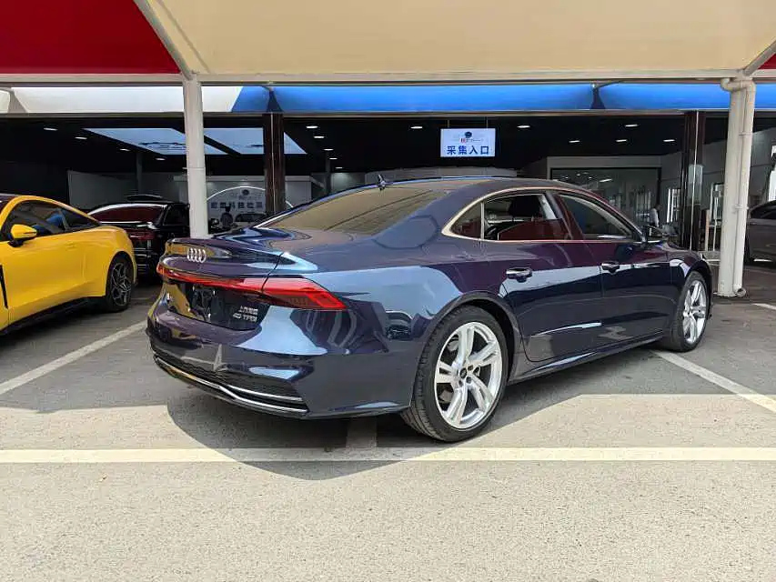 AUDI A7L 2023