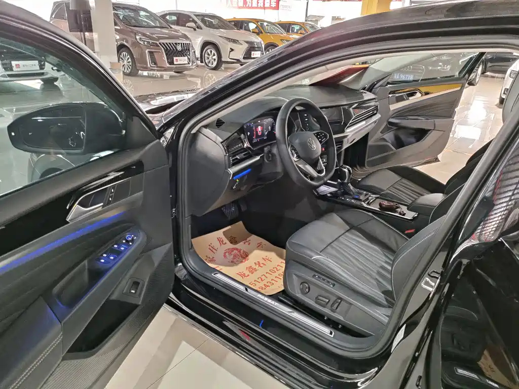 VOLKSWAGEN PASSAT 2021