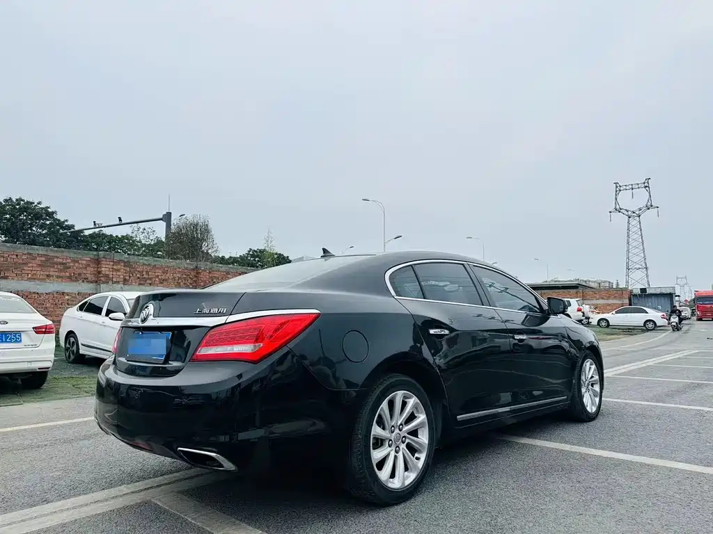 BUICK LACROSSE 2013