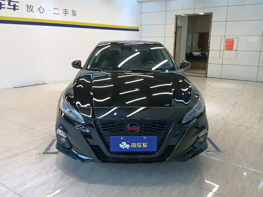NISSAN TEANA 2022