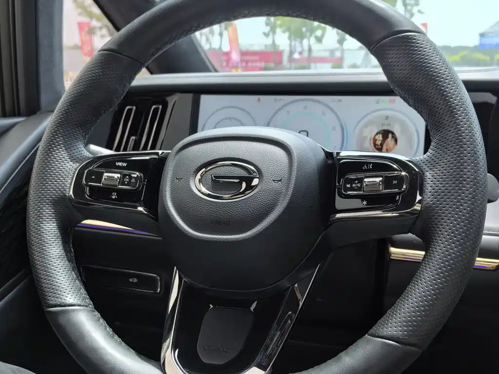 TRUMPCHI M8 2023