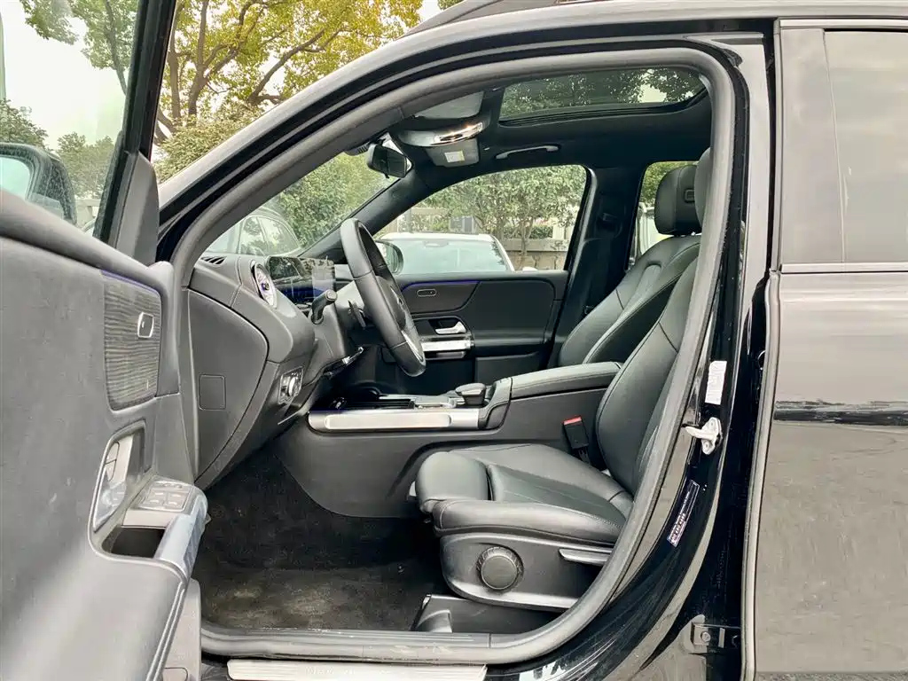 MERCEDES BENZ GLB 2022