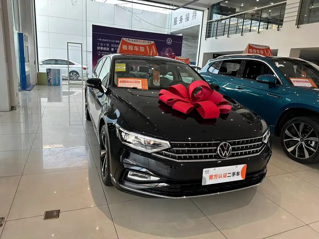 VOLKSWAGEN MAGOTAN 2023