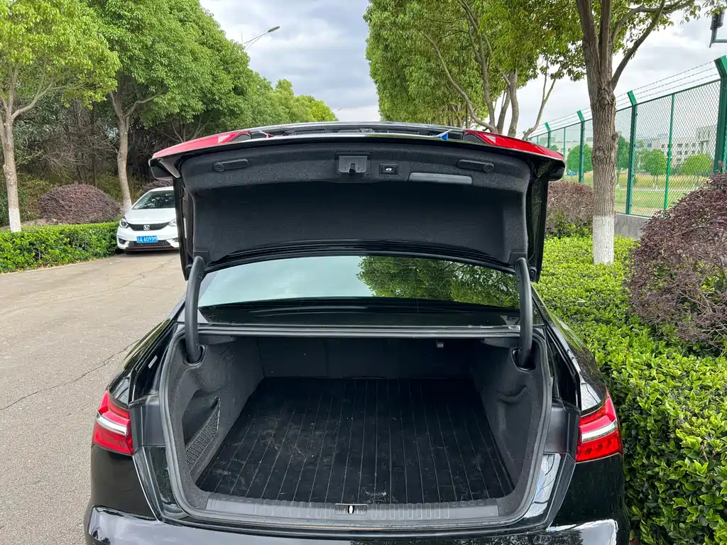 AUDI A6L 2020