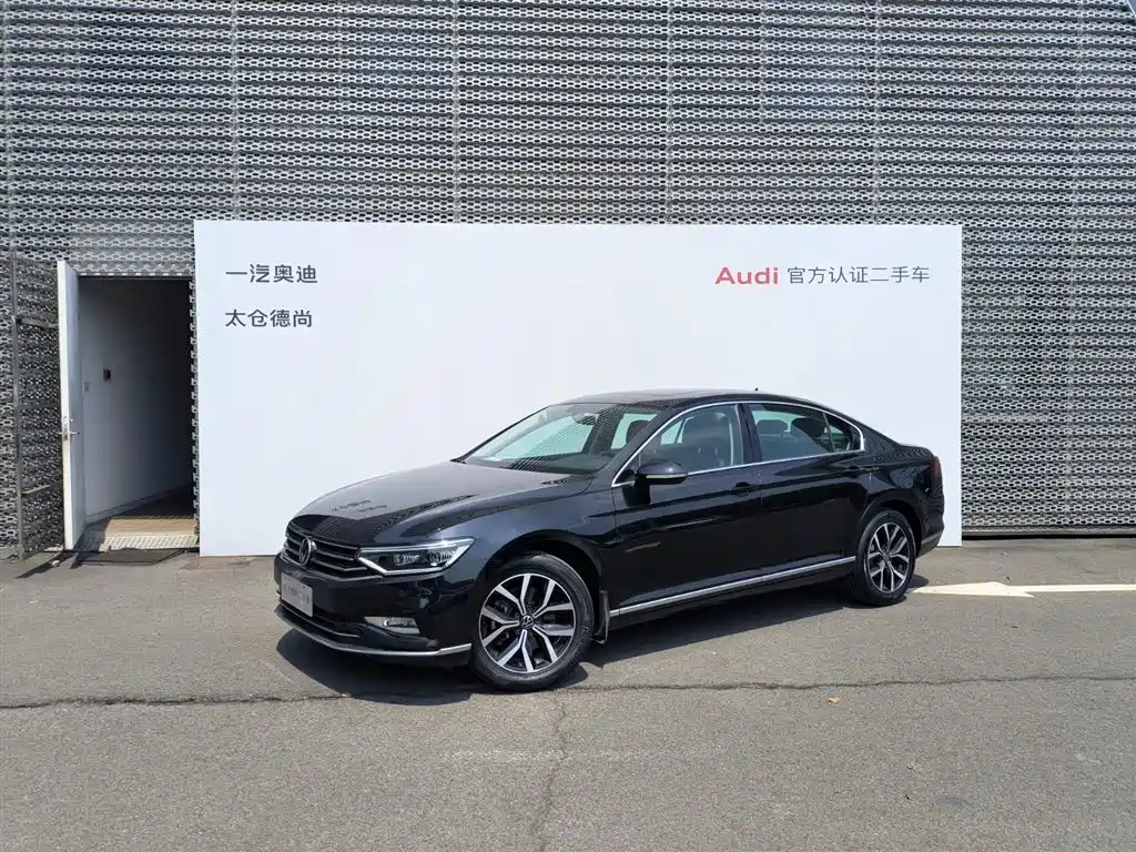 VOLKSWAGEN MAGOTAN 2023