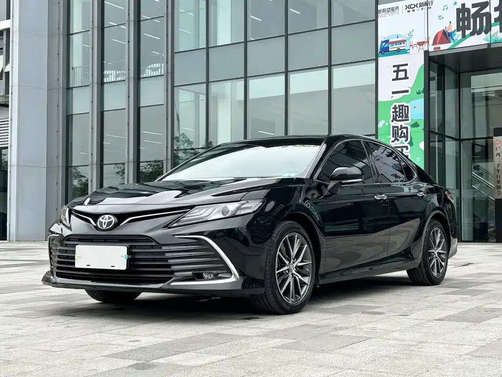 TOYOTA CAMRY 2021