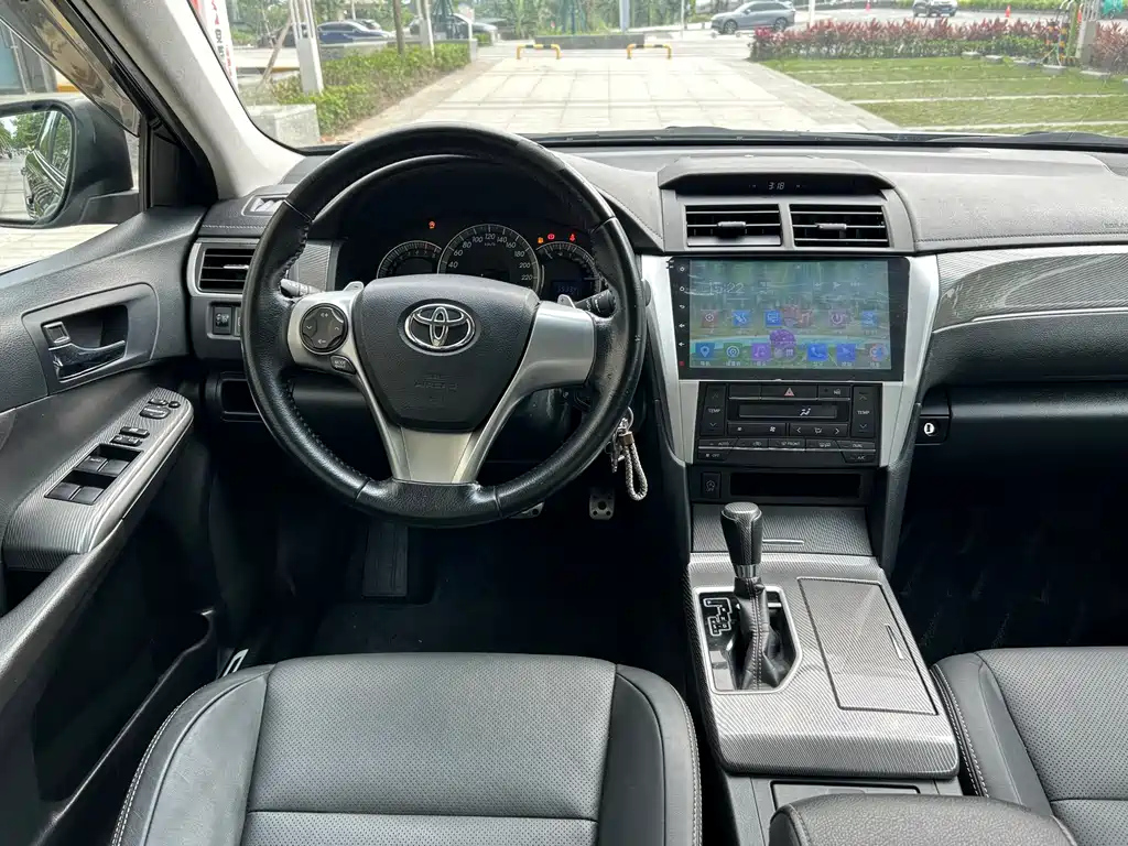 TOYOTA CAMRY 2017