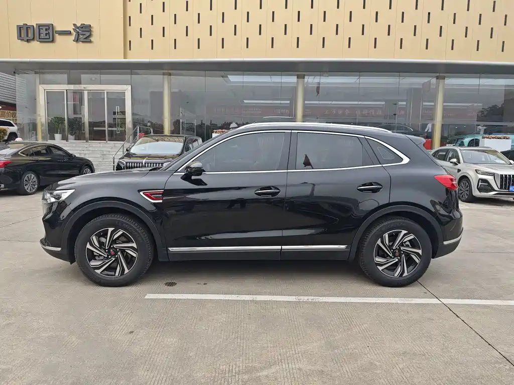 HONGQI HS5 2023