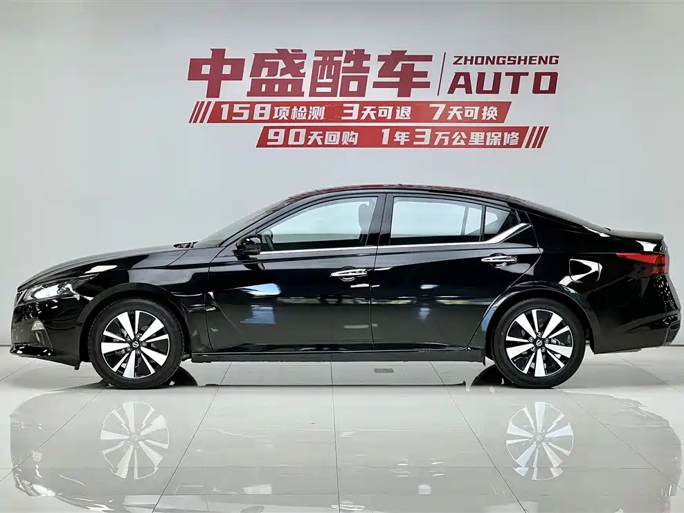 NISSAN TEANA 2023