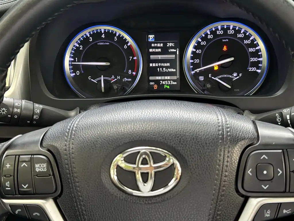 TOYOTA HIGHLANDER 2019