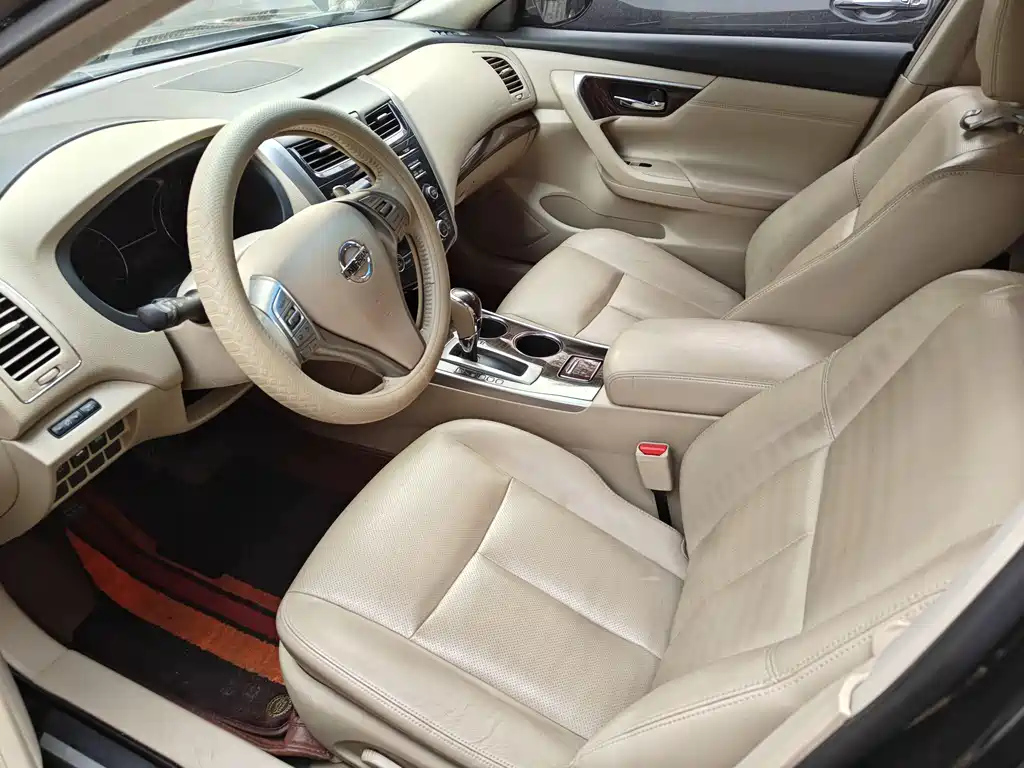NISSAN TEANA 2014