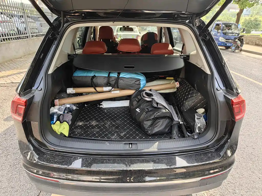 VOLKSWAGEN TIGUAN L 2020