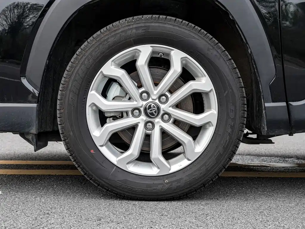 TOYOTA FRONTLANDER 2023