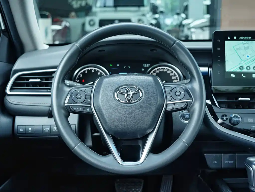TOYOTA CAMRY 2021