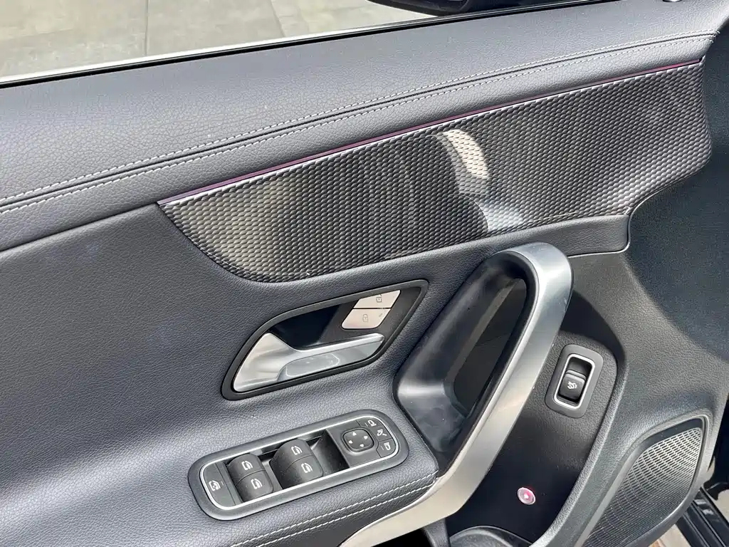 MERCEDES BENZ A-CLASS 2021