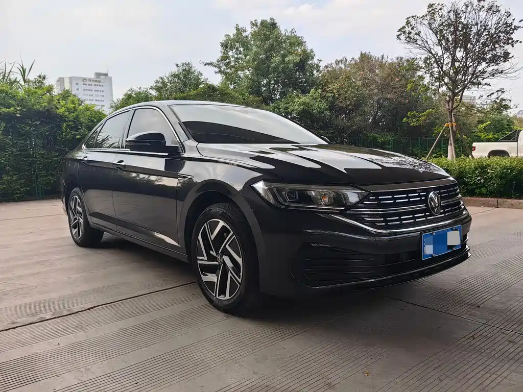 VOLKSWAGEN SAGITAR 2023