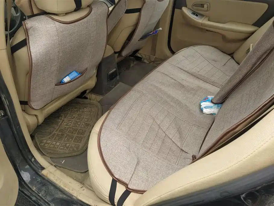 HYUNDAI ELANTRA 2011