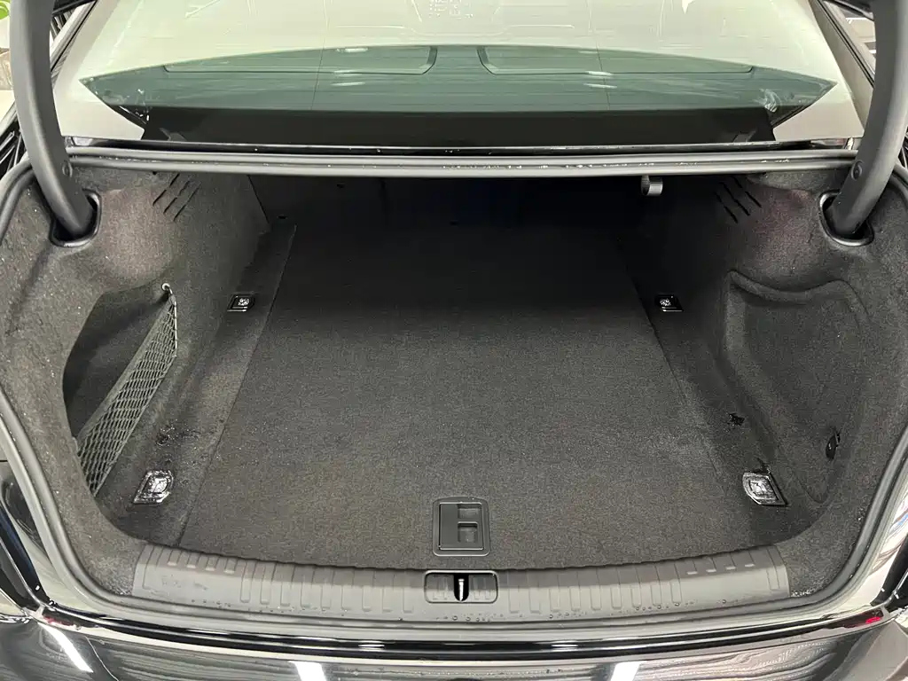 AUDI A6L 2023