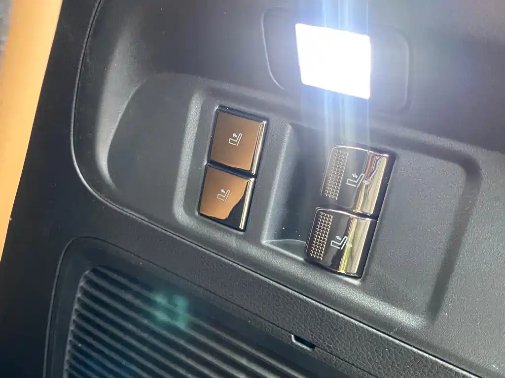 TRUMPCHI ES9 2023