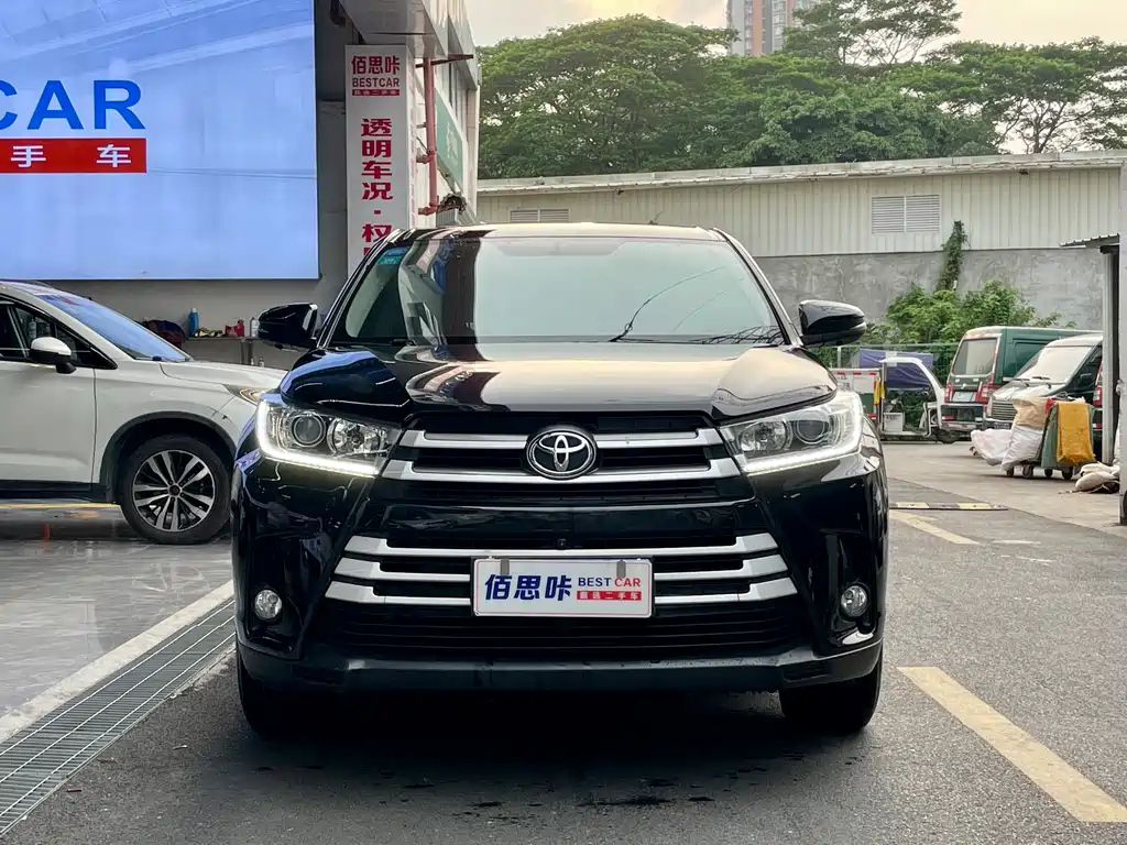 TOYOTA HIGHLANDER 2019