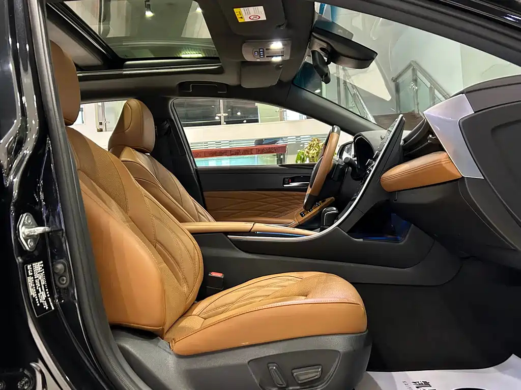 TOYOTA AVALON 2022