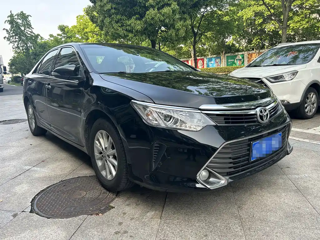 TOYOTA CAMRY 2016