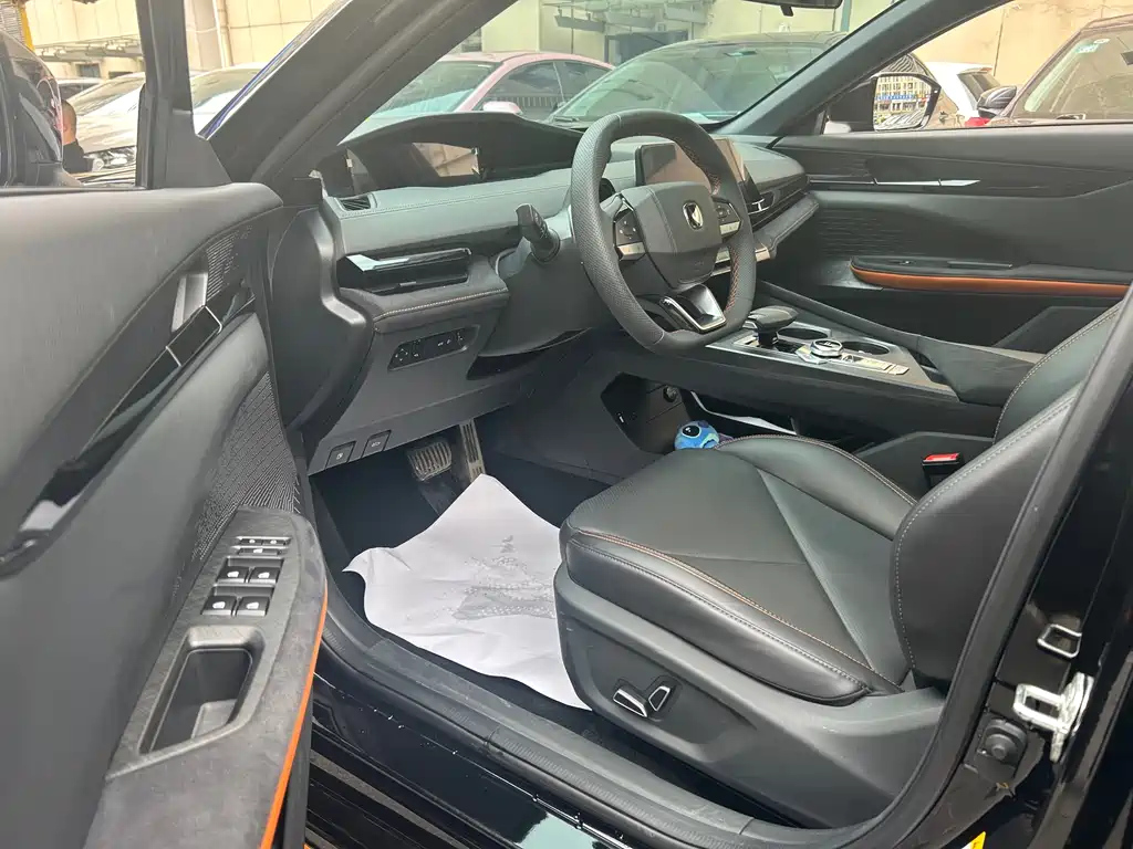 CHANGAN UNI-V 2023