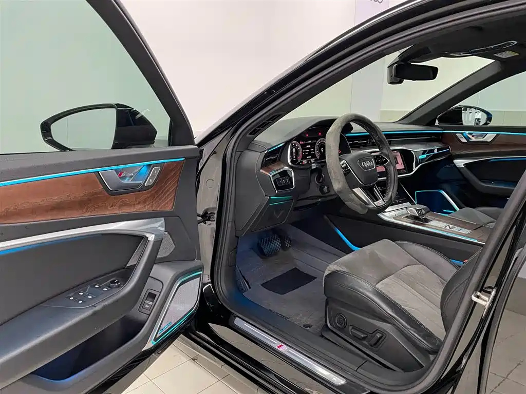 AUDI A6L 2021