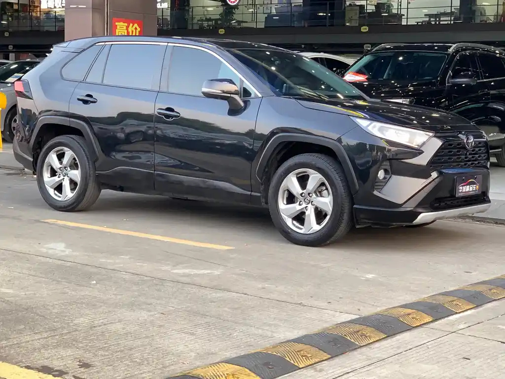 TOYOTA RAV4 RONGFANG 2021
