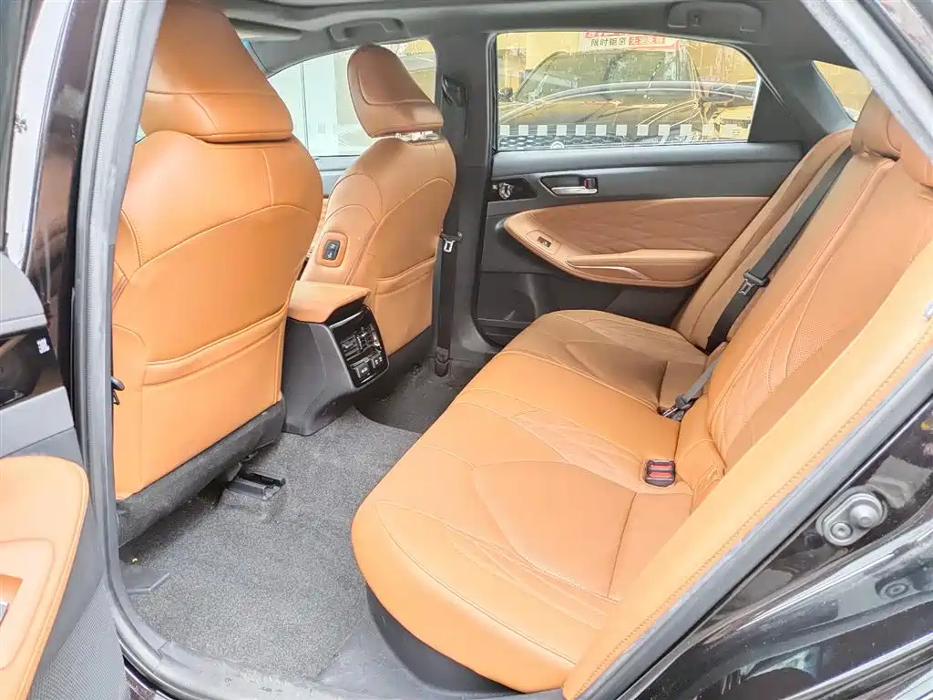 TOYOTA AVALON 2019
