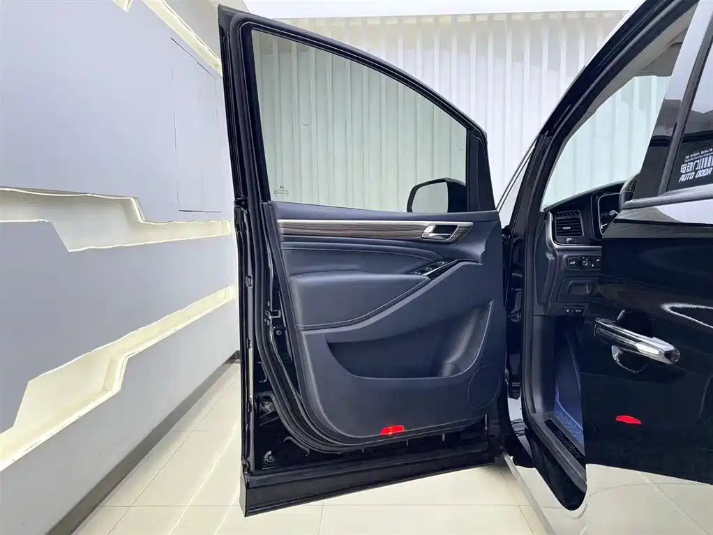 TRUMPCHI M8 2022