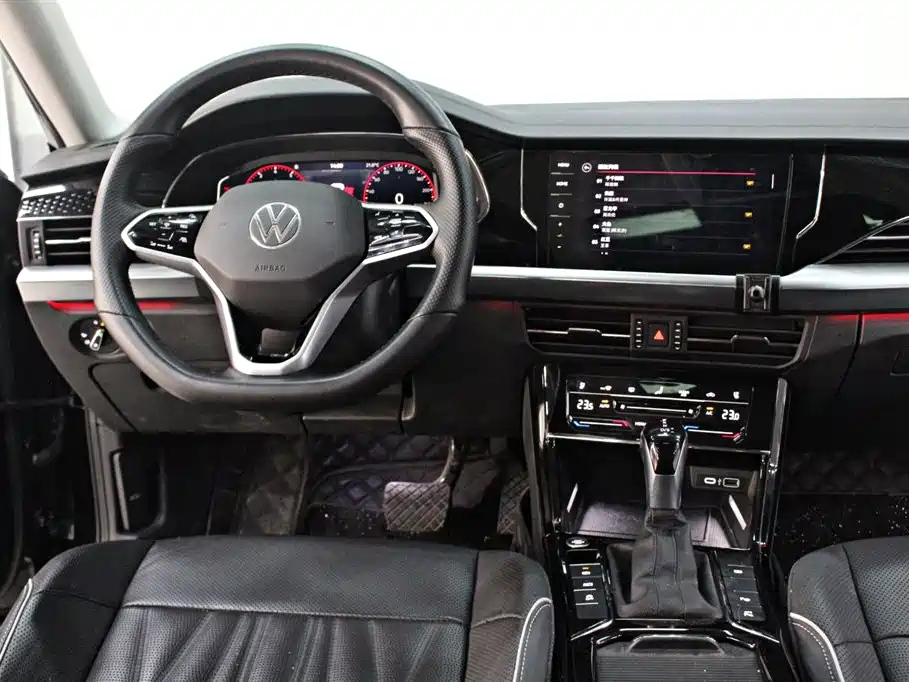 VOLKSWAGEN PASSAT 2022