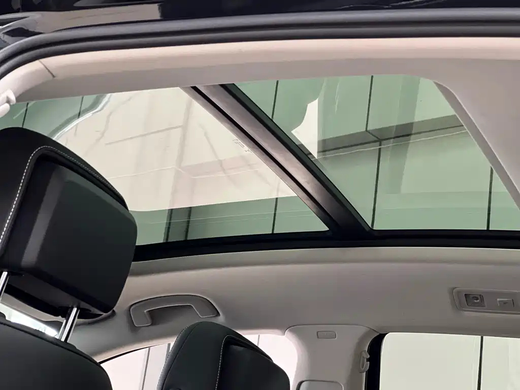 VOLKSWAGEN MAGOTAN 2022