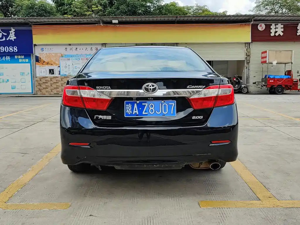 TOYOTA CAMRY 2014