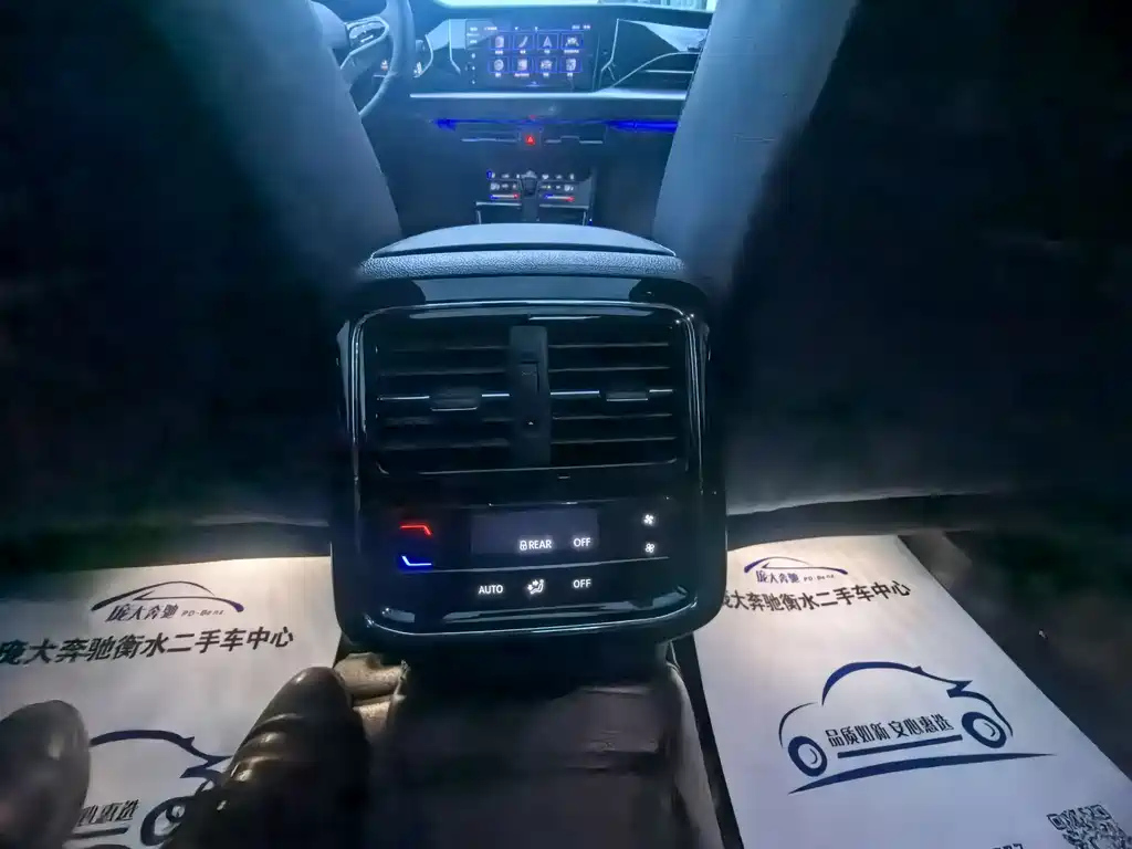 VOLKSWAGEN PASSAT 2022