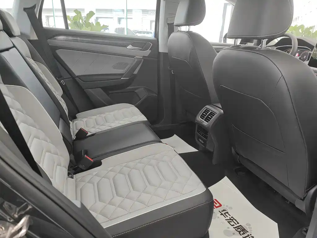 VOLKSWAGEN TAYRON 2024