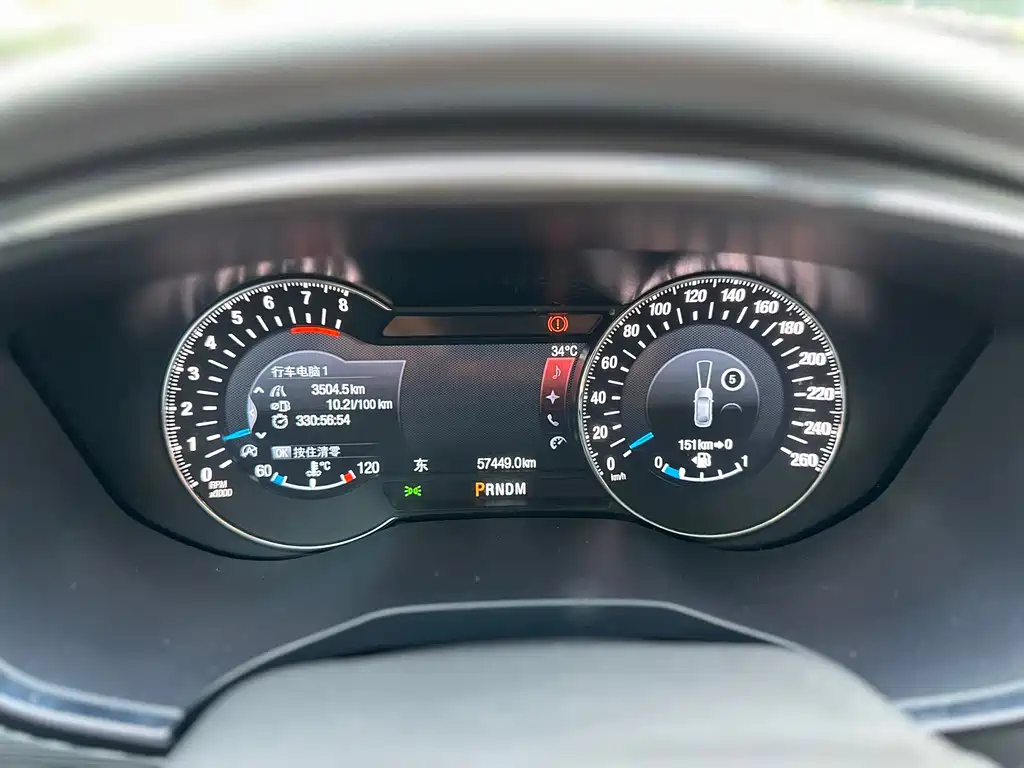 FORD TAURUS 2021