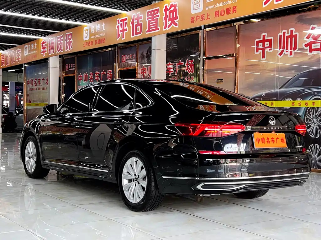 VOLKSWAGEN PASSAT 2021