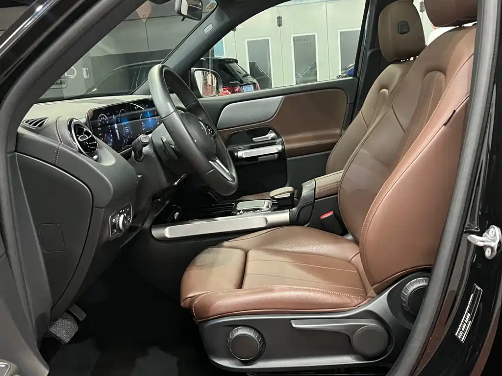 MERCEDES BENZ GLB 2022