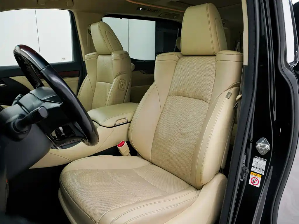 TOYOTA ALPHARD 2016