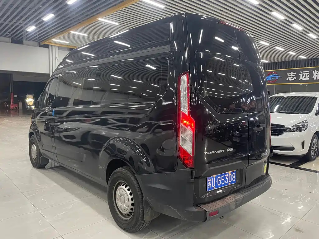 FORD TRANSIT 2022