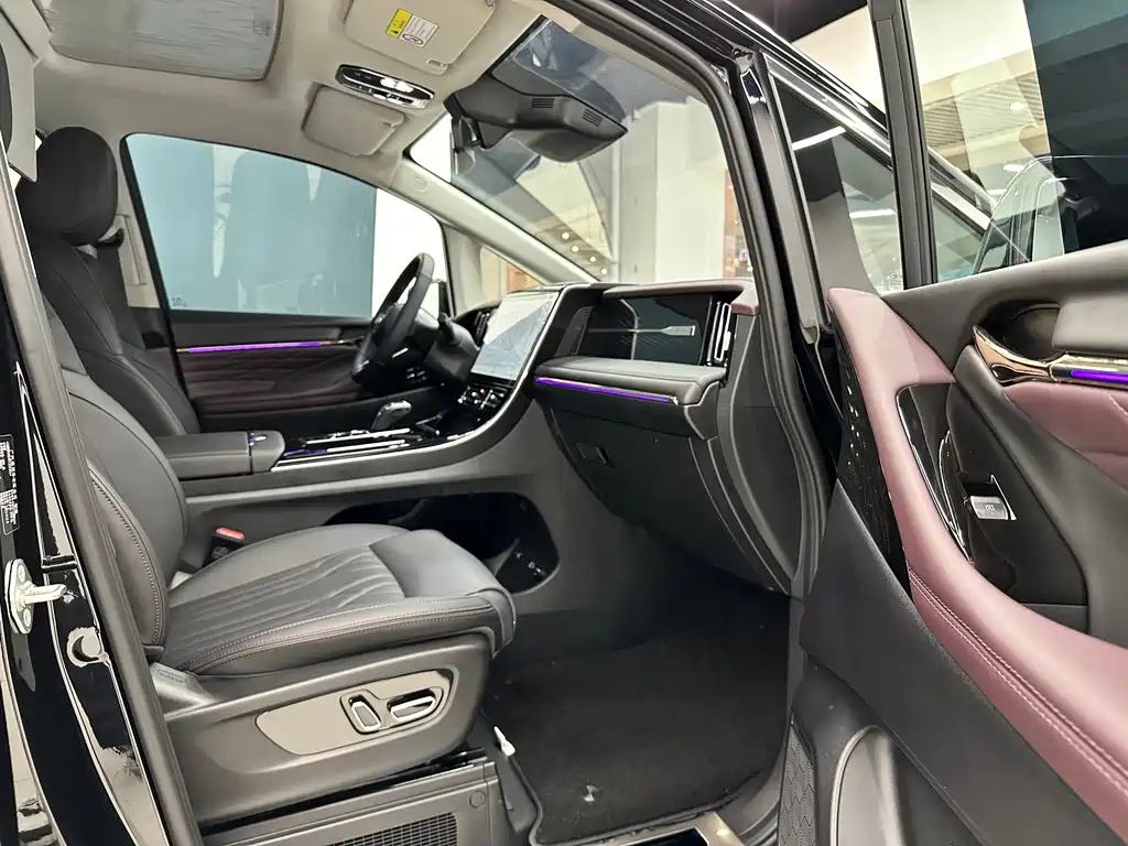 TRUMPCHI M8 2024