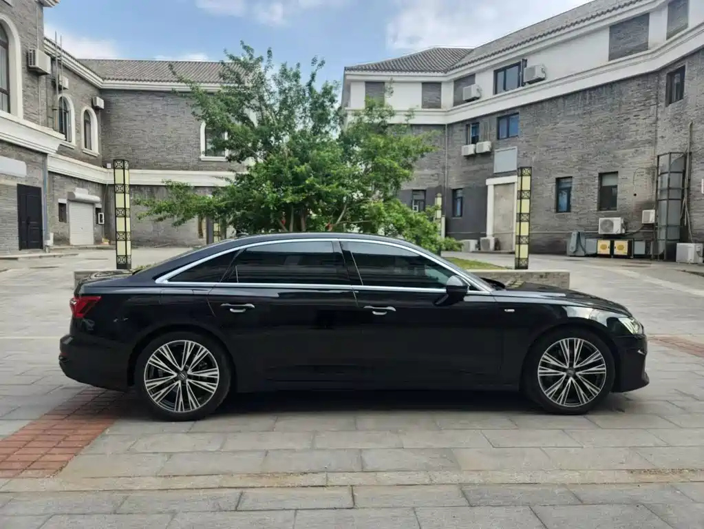 AUDI A6L 2020